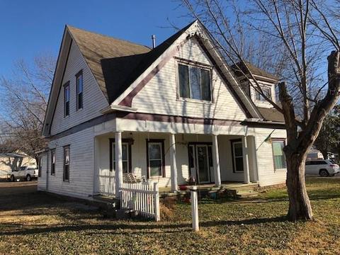 101 E Vine St, Dover, OK 73734 photo 3