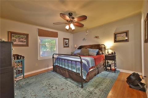 220 E 3rd St, Edmond, OK 73034 photo 21