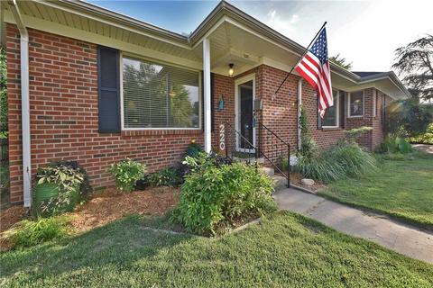 220 E 3rd St, Edmond, OK 73034 photo 5