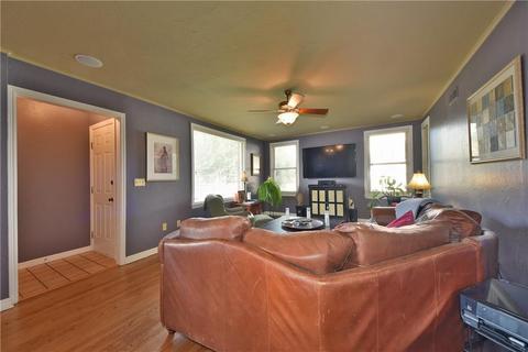 220 E 3rd St, Edmond, OK 73034 photo 7