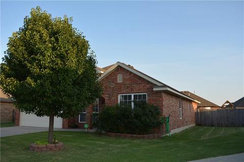 620 Sally Ct, Moore, OK 73160 photo 4