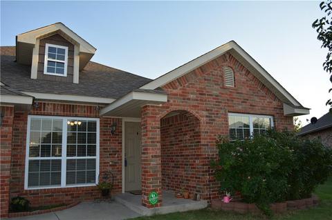 620 Sally Ct, Moore, OK 73160 photo 2