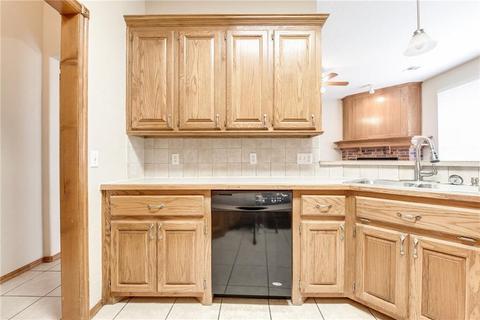 501 Allison Ln, Moore, OK 73160 photo 10