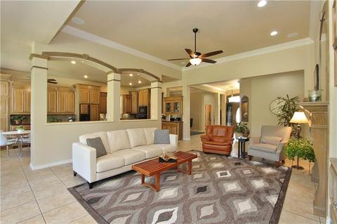 216 E Ponderosa Dr, Tuttle, OK 73089 photo 9