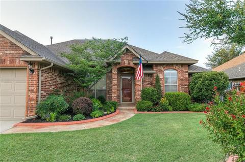 1909 Oak Dr, Moore, OK 73170 photo 5