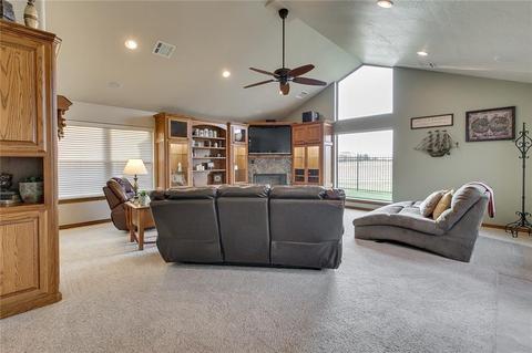 1909 Oak Dr, Moore, OK 73170 photo 19