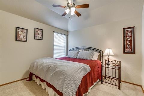 1909 Oak Dr, Moore, OK 73170 photo 28
