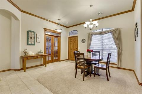 1909 Oak Dr, Moore, OK 73170 photo 8