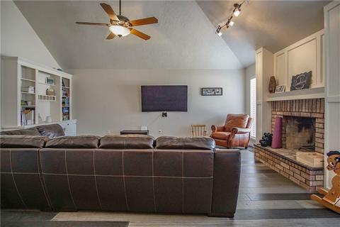 4704 Stonegate Dr, Norman, OK 73072 photo 11