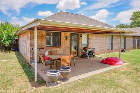 4704 Stonegate Dr, Norman, OK 73072 photo 9