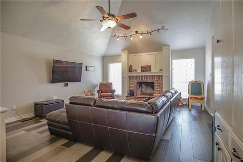 4704 Stonegate Dr, Norman, OK 73072 photo 14