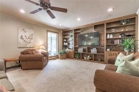 2805 Summit Dr, Edmond, OK 73034 photo 9