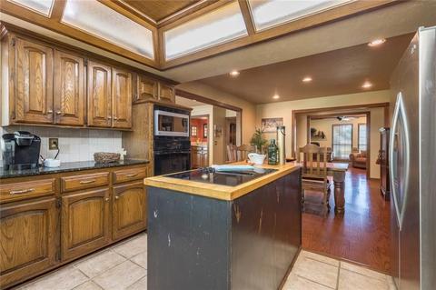 2805 Summit Dr, Edmond, OK 73034 photo 15