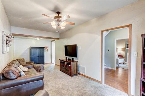 808 E Noble Ave, Guthrie, OK 73044 photo 17