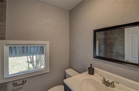 9 W Main St, Tuttle, OK 73089 photo 22