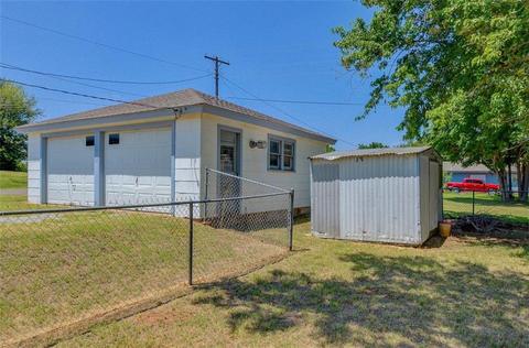 9 W Main St, Tuttle, OK 73089 photo 31