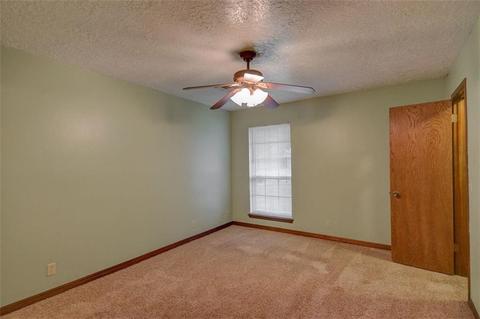 4238 Willowrun Cir, Norman, OK 73072 photo 14