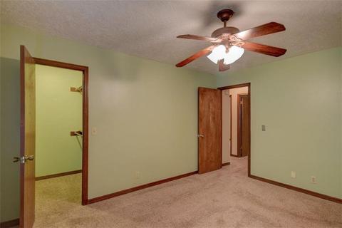 4238 Willowrun Cir, Norman, OK 73072 photo 15