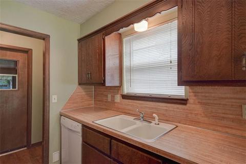 4238 Willowrun Cir, Norman, OK 73072 photo 11