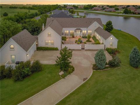 1603 Mark Cir, Moore, OK 73160 photo 1