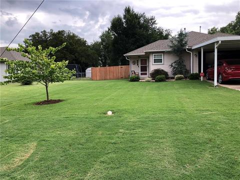 142 E Carson Ln, Mustang, OK 73064 photo 9