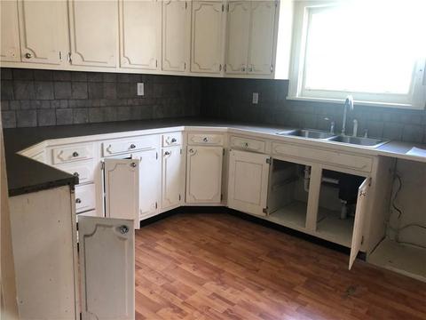 804 E Broadway Ave, Cushing, OK 74023 photo 11