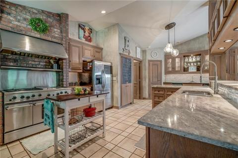 3216 Eagle Ln, Edmond, OK 73013 photo 4