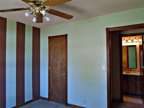 1129 E Sycamore, Altus, OK 73521 photo 28