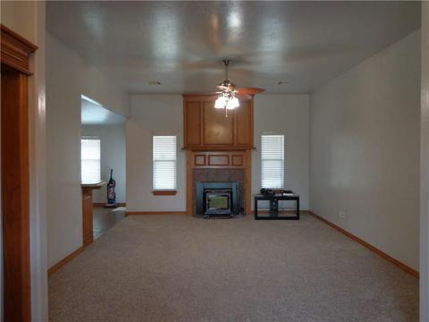 6906 Lewis, Tuttle, OK 73089 photo 3