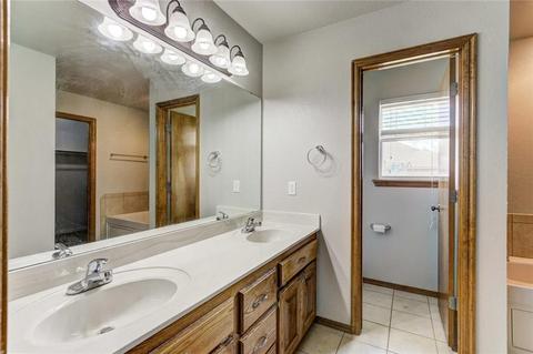 716 E Juniper Ln, Mustang, OK 73064 photo 20