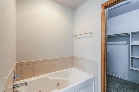 716 E Juniper Ln, Mustang, OK 73064 photo 21
