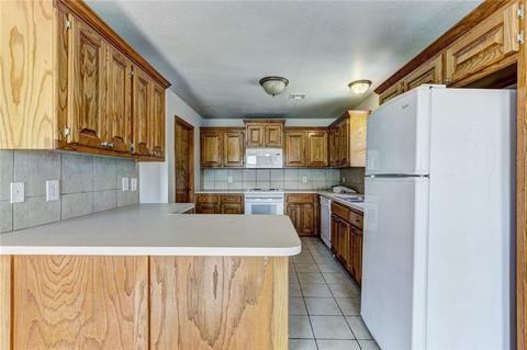 716 E Juniper Ln, Mustang, OK 73064 photo 8