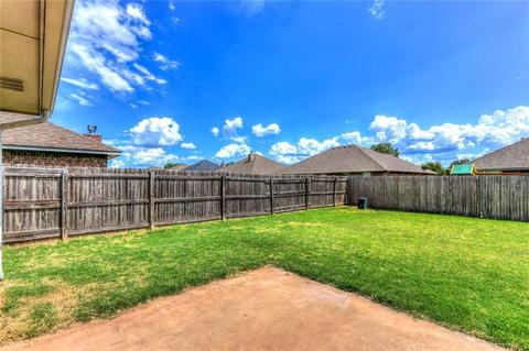 716 E Juniper Ln, Mustang, OK 73064 photo 31