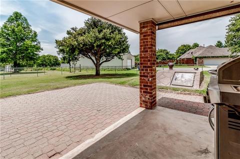 2323 Walnut Dr, Tuttle, OK 73089 photo 10