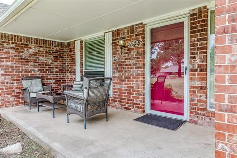 2323 Walnut Dr, Tuttle, OK 73089 photo 3