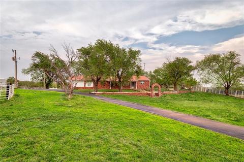 9344 N 1990 Rd, Hammon, OK 73650 photo 2