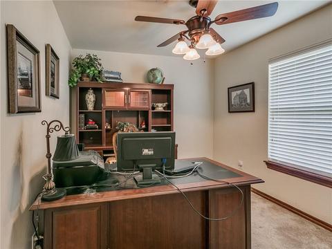 128 E Olympic Dr, Yukon, OK 73099 photo 5