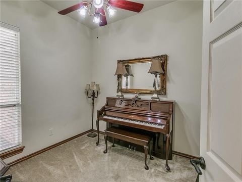 128 E Olympic Dr, Yukon, OK 73099 photo 10