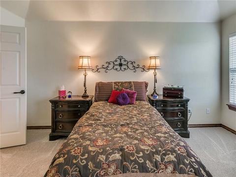 128 E Olympic Dr, Yukon, OK 73099 photo 29