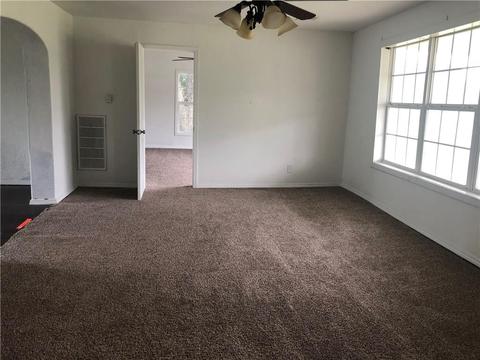 1011 E 3rd St, Cushing, OK 74023 photo 3