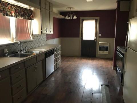 204 N John, Corn, OK 73024 photo 6