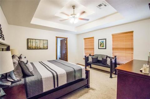516 Allison Ln, Moore, OK 73160 photo 10