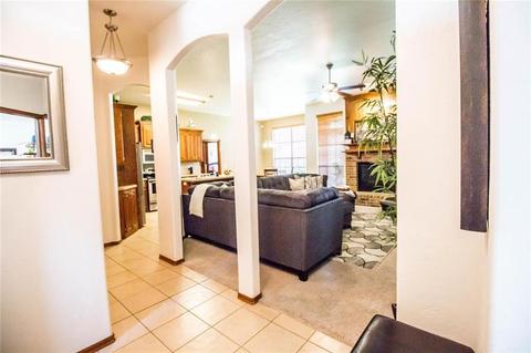 516 Allison Ln, Moore, OK 73160 photo 3