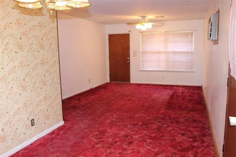 1012 N Jackson, Altus, OK 73521 photo 8