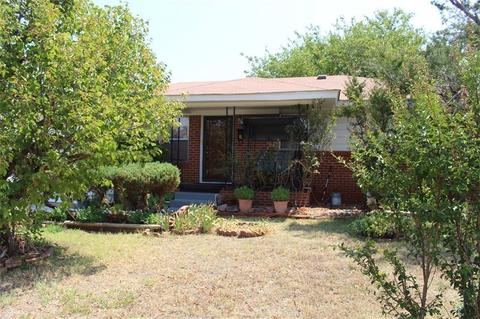 1012 N Jackson, Altus, OK 73521 photo 5