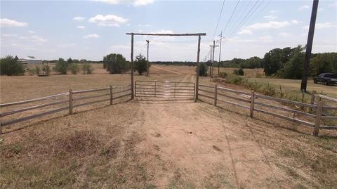 2612 3rd, Ardmore, OK 73401 photo 1