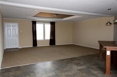 10646 Chandler Way, Mcloud, OK 74851 photo 4