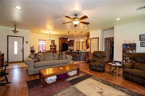 405 Steele, Chandler, OK 74834 photo 4