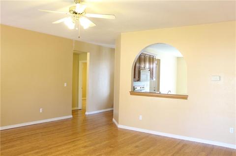 1213 Wendy Ln, Altus, OK 73521 photo 4