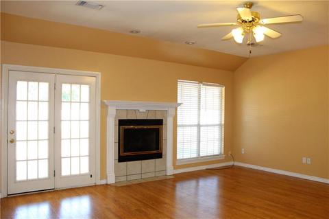 1213 Wendy Ln, Altus, OK 73521 photo 3